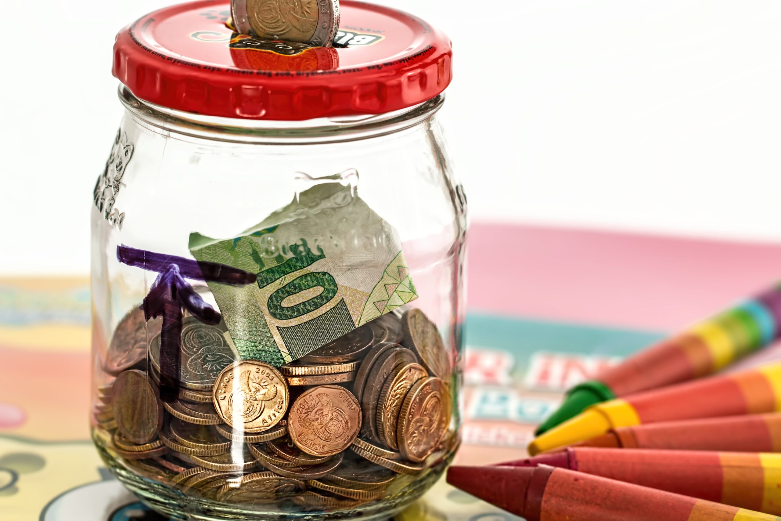 Piggy bank symbolizing steady saving during the FIRE accumulation phase
