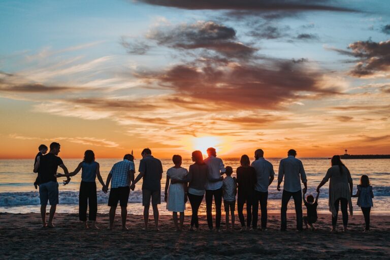 Spouse contributions and super splitting — two ways to balance a household's super in Australia
